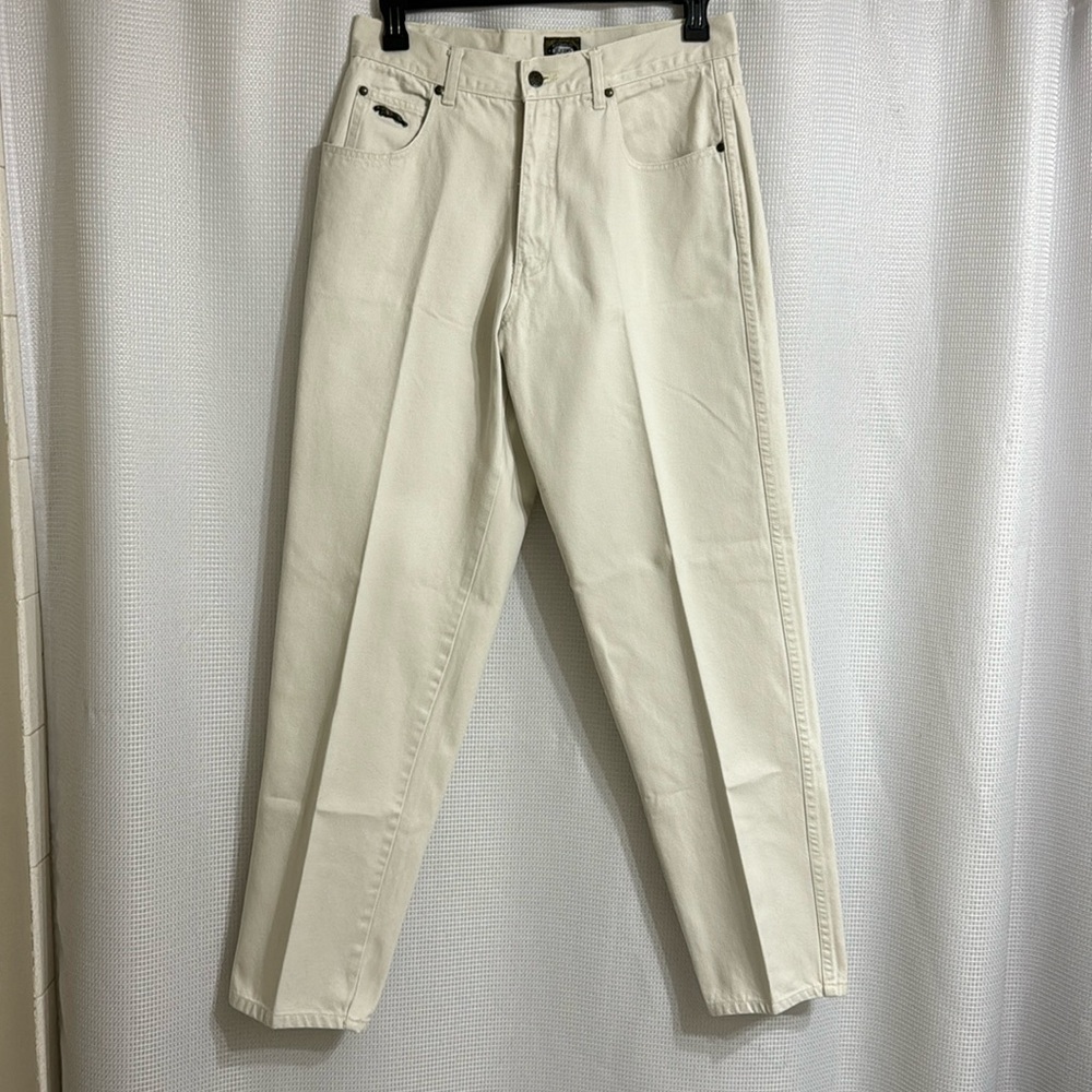 Mens Wheat colored U JEANS. Size 33